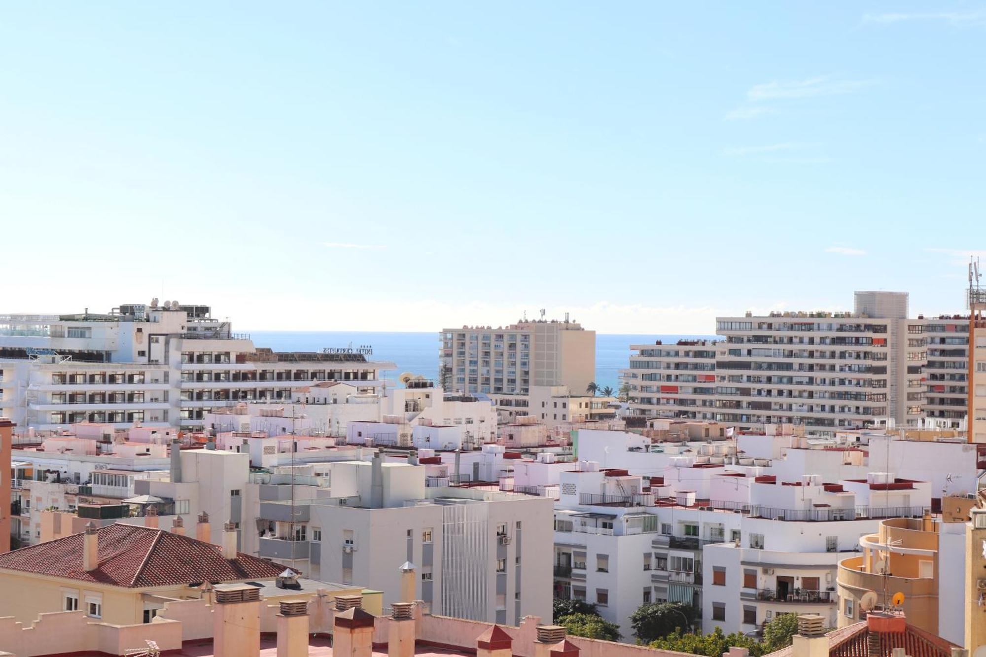 Sunset Sunny Verdiales Terrace & Sea Views Appartamento *